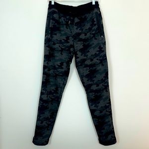 RBX Men’s size medium black camouflage sweatpants